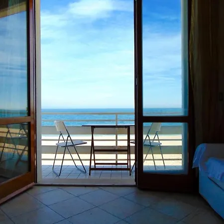 Trilocale Fronte Mare A - M210 Marcelli